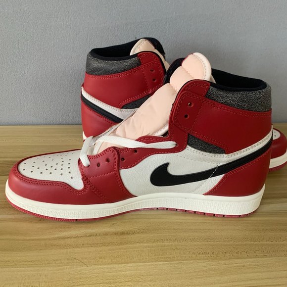 Air Jordan 1 Retro High OG Size 10 Chicago Lost & Found’ Newly released 2022 - Picture 9 of 12